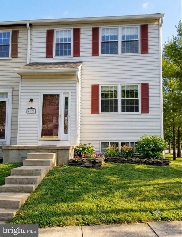 7821 Leonardo Court - Photo 0