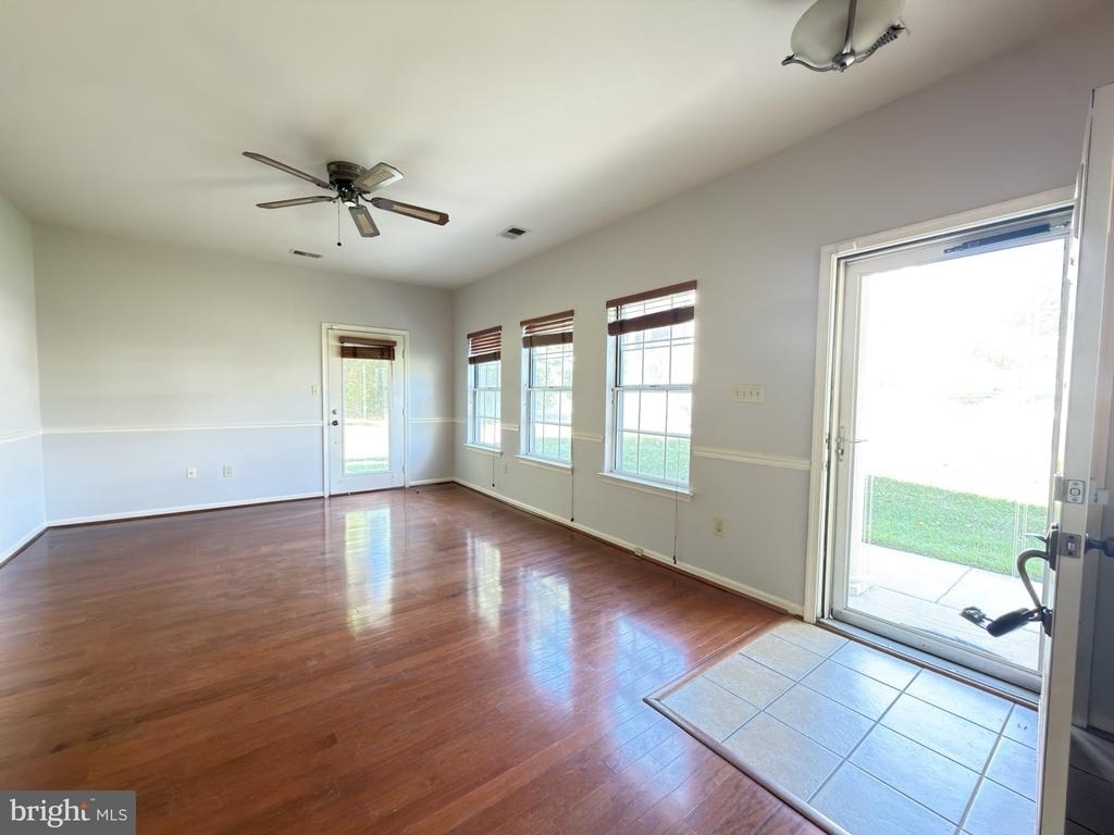 1426 Nutwood Court - Photo 3