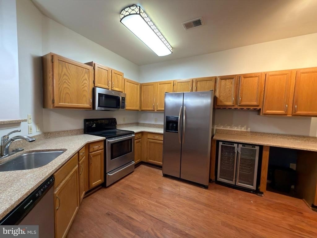 1426 Nutwood Court - Photo 5