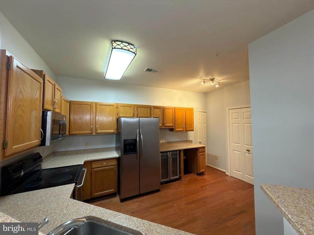 1426 Nutwood Court - Photo 4