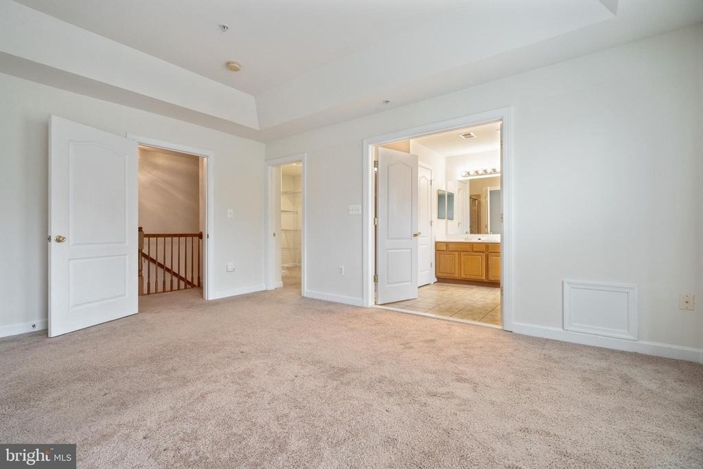 3546 Carriage Walk Lane - Photo 18