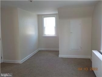 104 Colonial Avenue - Photo 4