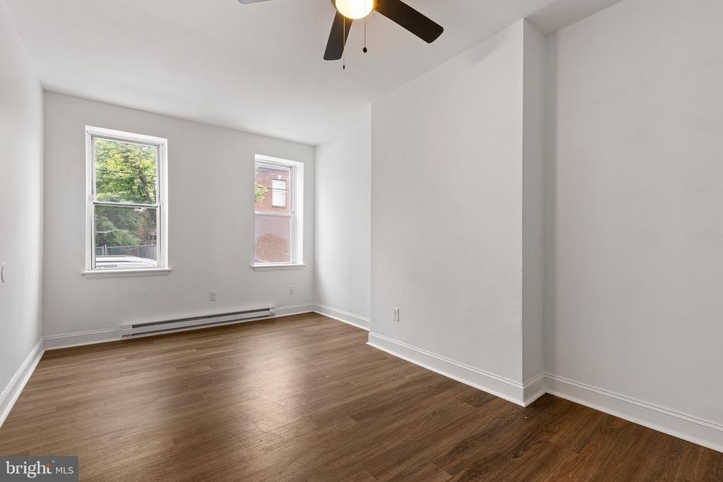 715 W 8th - Photo 6