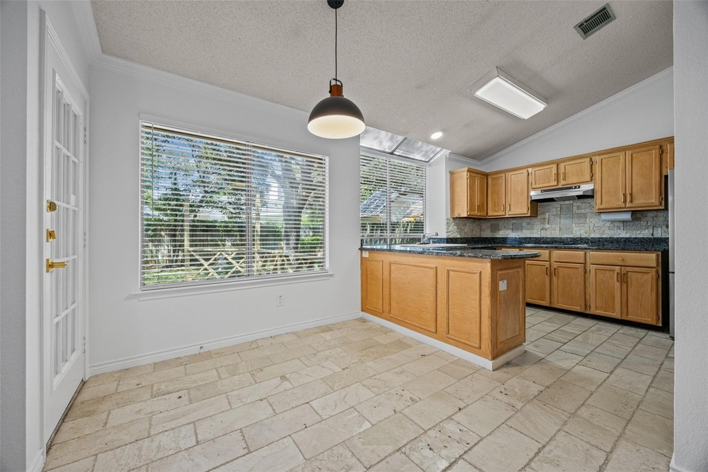 8417 Cornerwood Dr - Photo 9