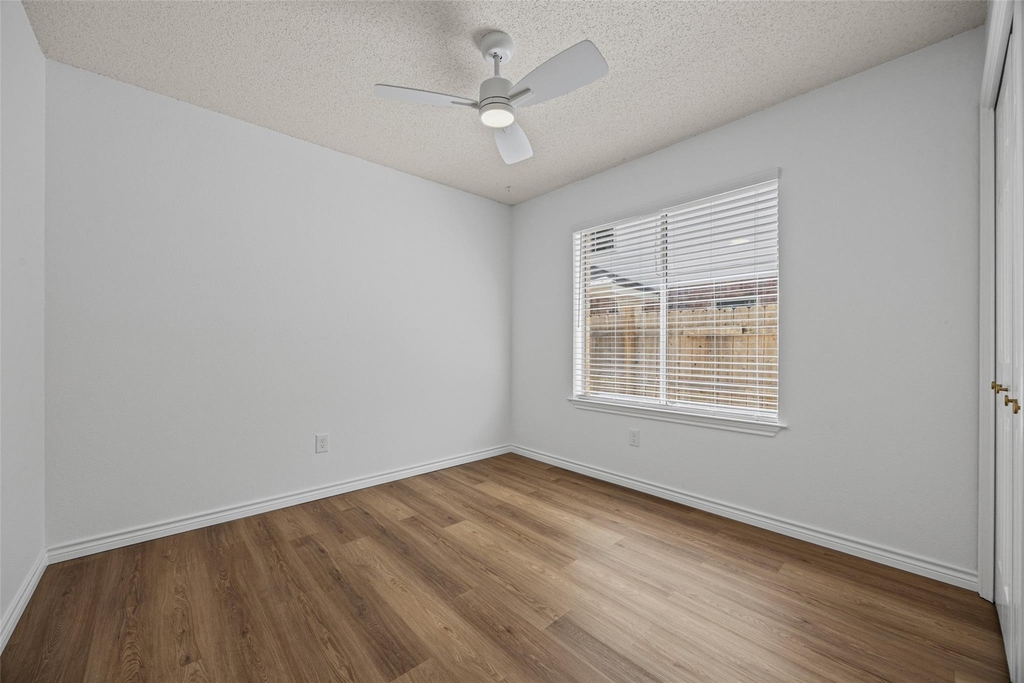 8417 Cornerwood Dr - Photo 21