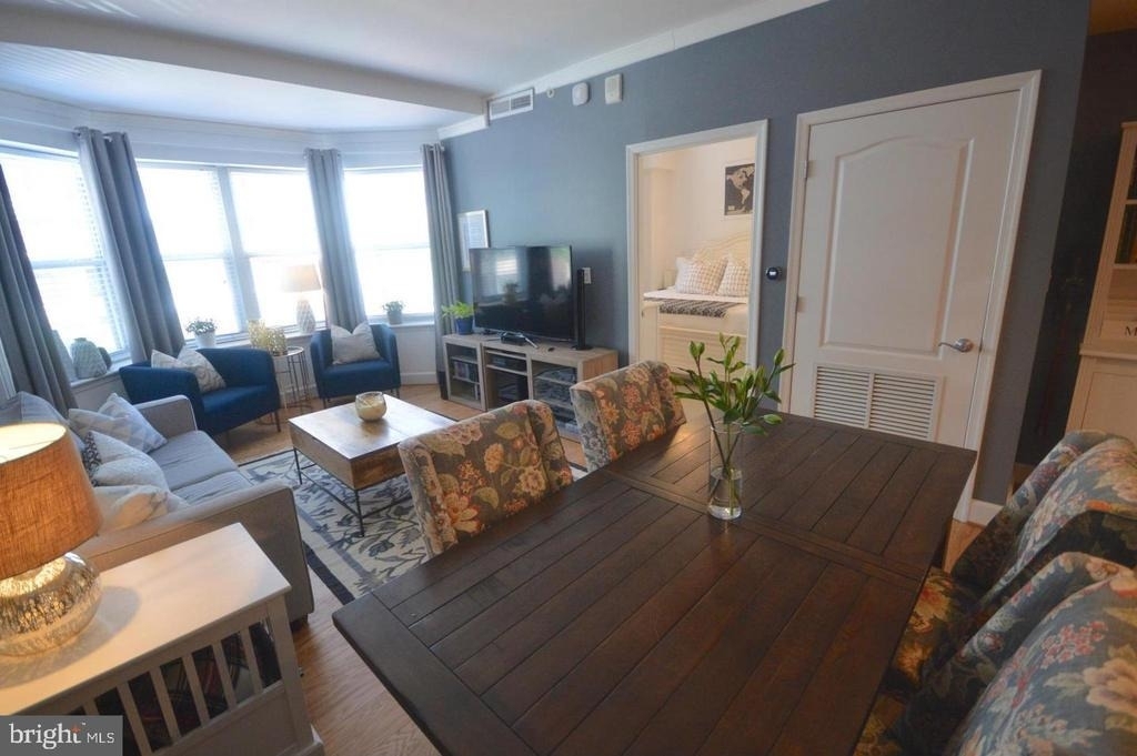 1111 11th Street Nw - Photo 6