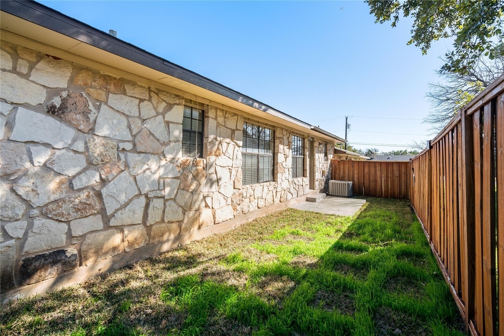 3800 Foust Trl - Photo 15