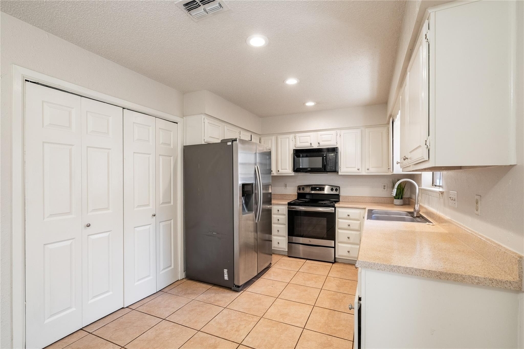 3800 Foust Trl - Photo 5