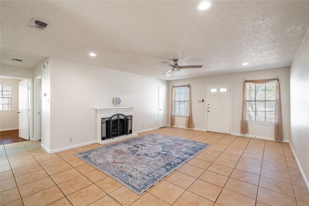 3800 Foust Trl - Photo 2