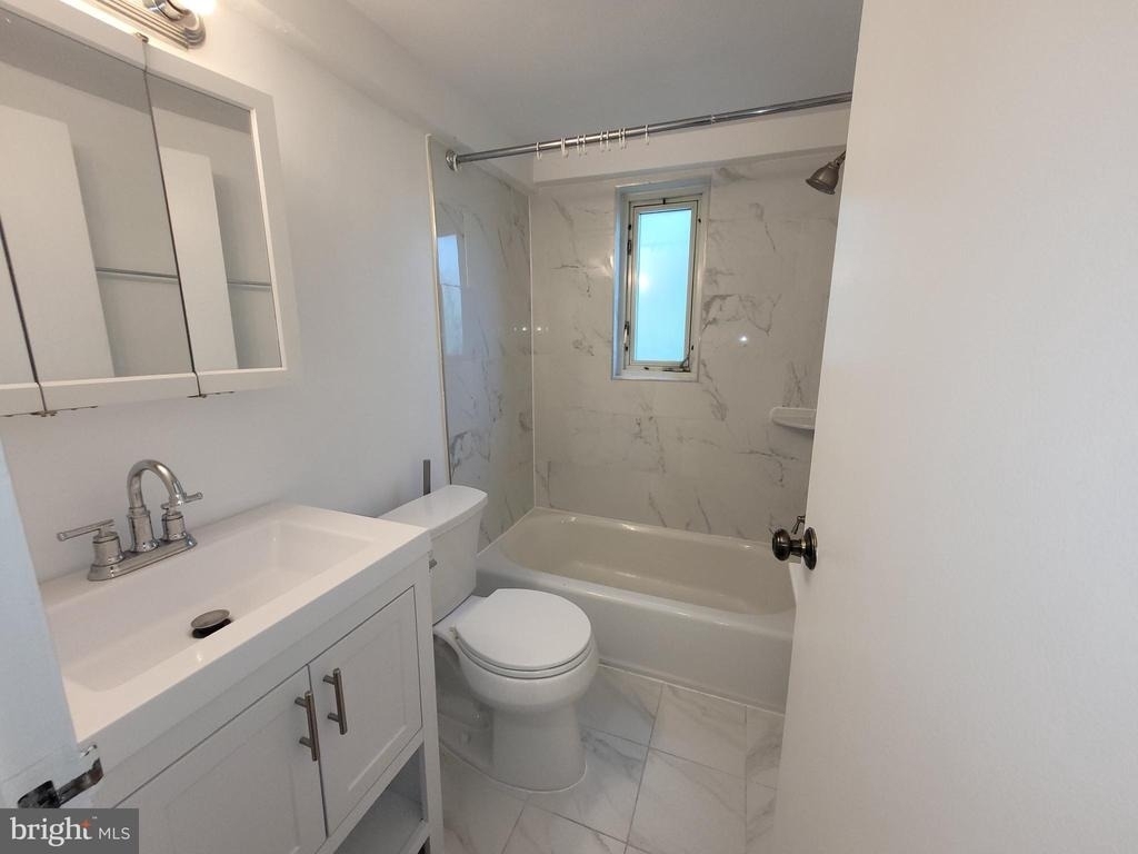 5315 Connecticut Avenue Nw - Photo 9
