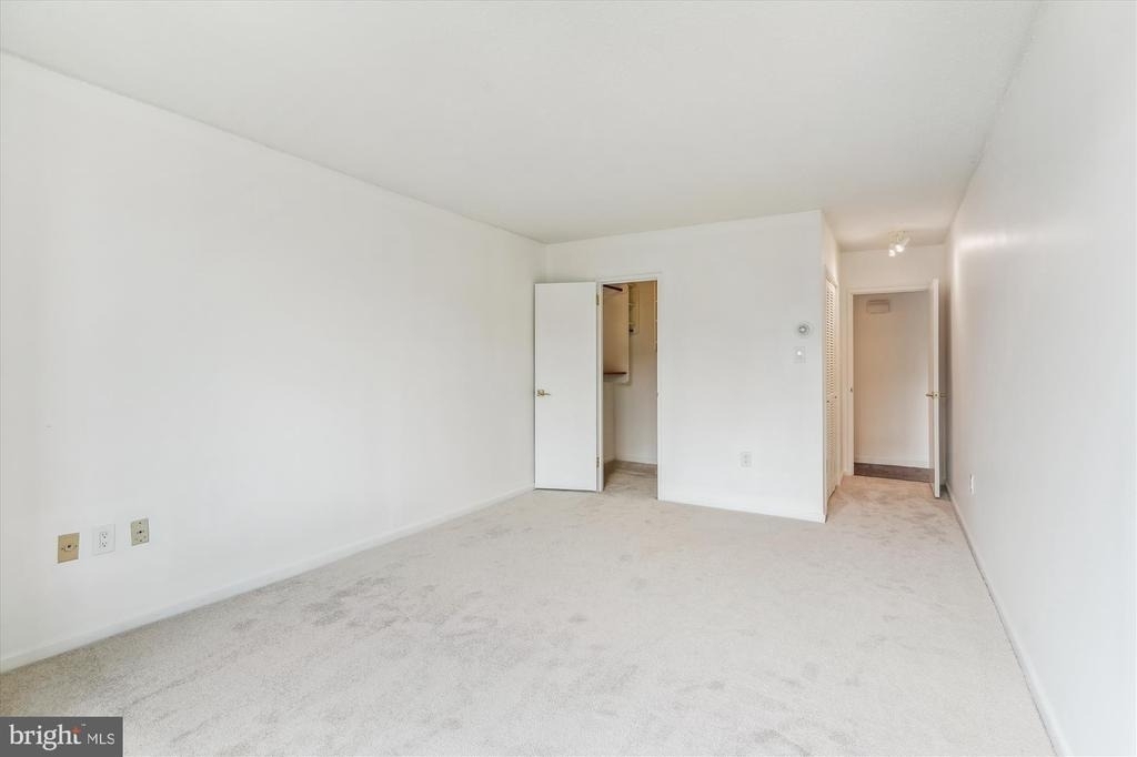 2555 Pennsylvania Avenue Nw - Photo 24