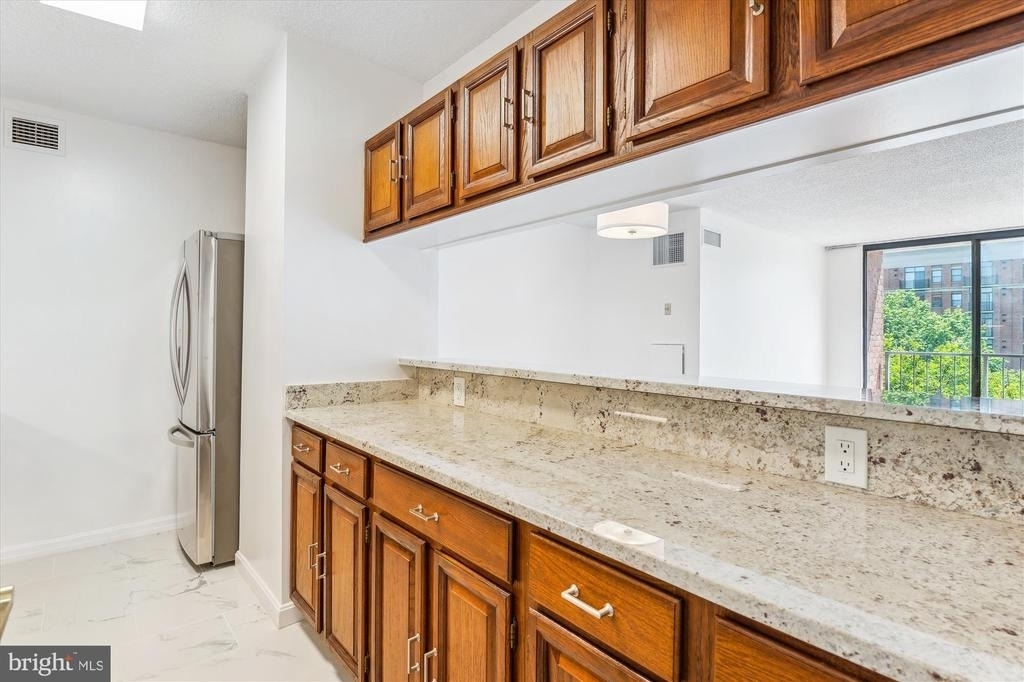 2555 Pennsylvania Avenue Nw - Photo 11