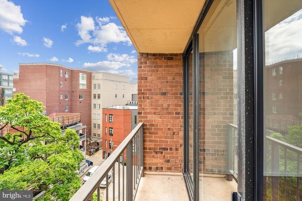 2555 Pennsylvania Avenue Nw - Photo 29