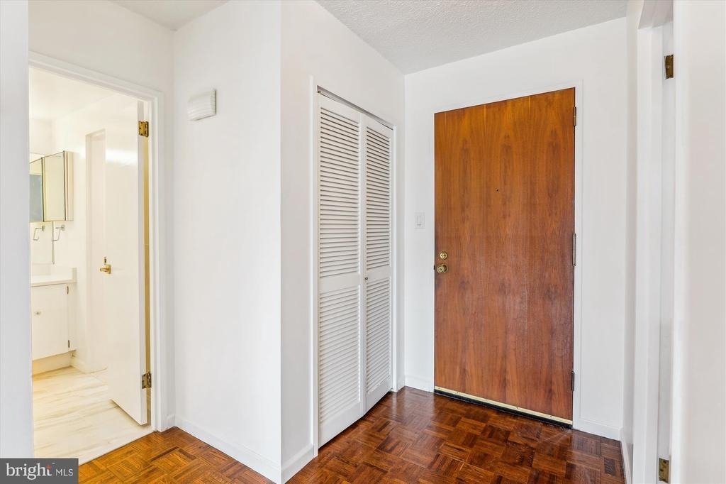 2555 Pennsylvania Avenue Nw - Photo 7