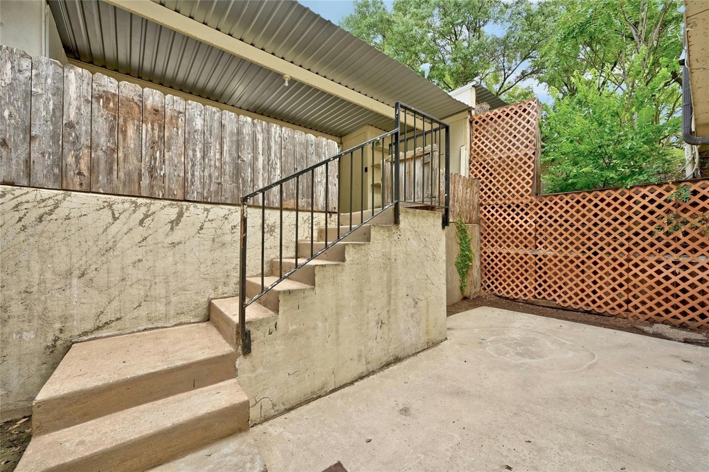 6637 Valleyside Rd - Photo 21