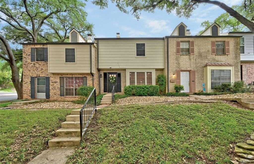 6637 Valleyside Rd - Photo 2