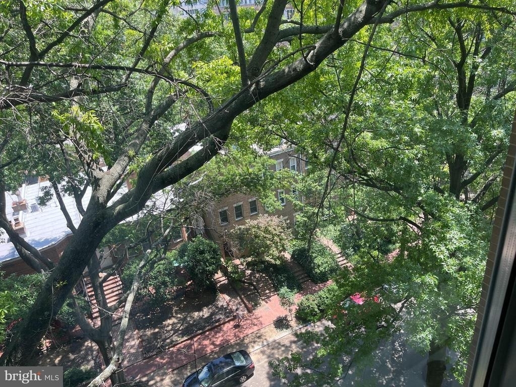 940 25th Street Nw - Photo 19
