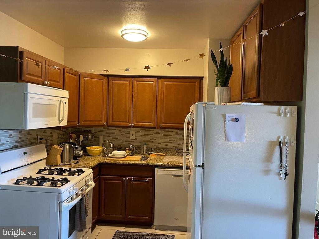 940 25th Street Nw - Photo 9