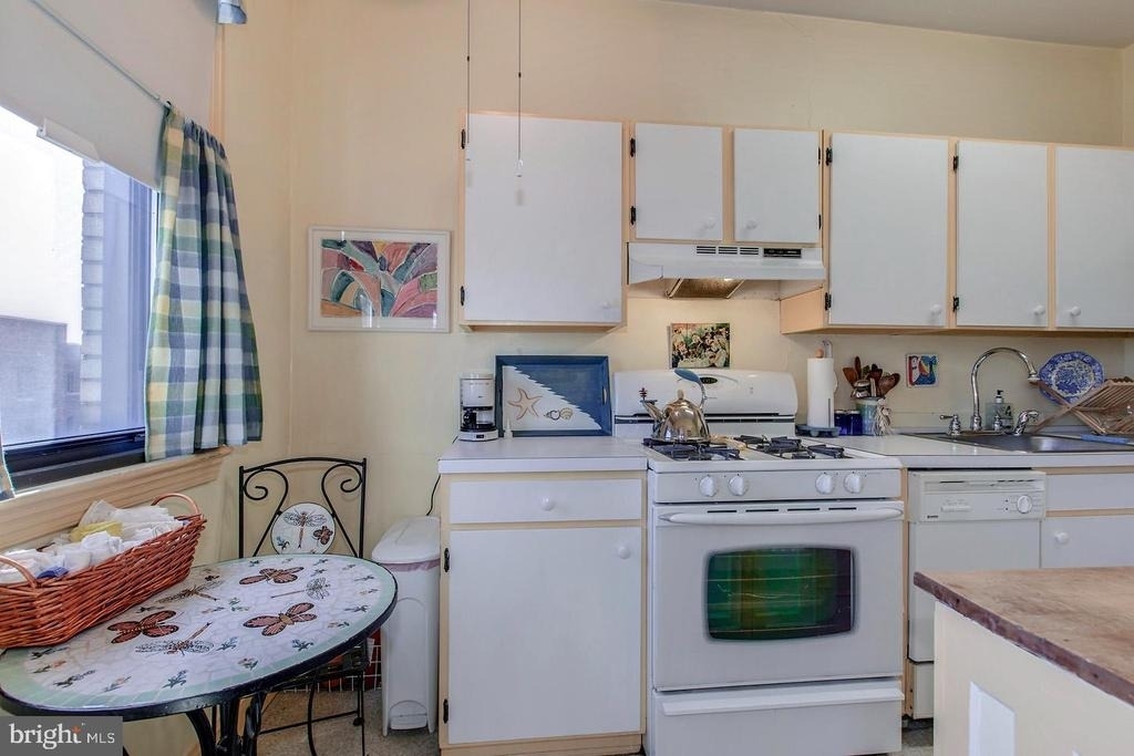 1010 25th Street Nw - Photo 10