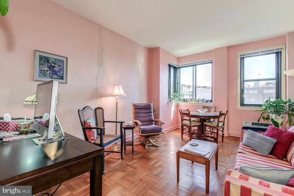1010 25th Street Nw - Photo 5