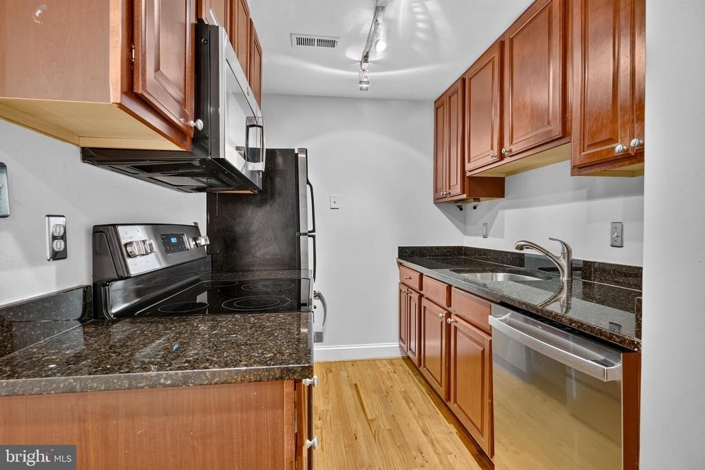1427 Chapin Street Nw - Photo 12
