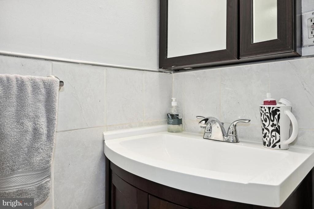 1669 Columbia Road Nw - Photo 14