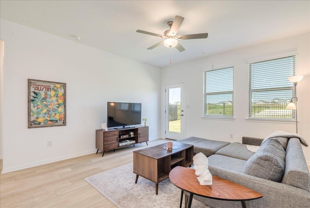 802 Papaya Dr - Photo 9