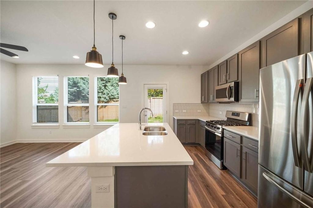 5160 N Aw Grimes Blvd - Photo 5