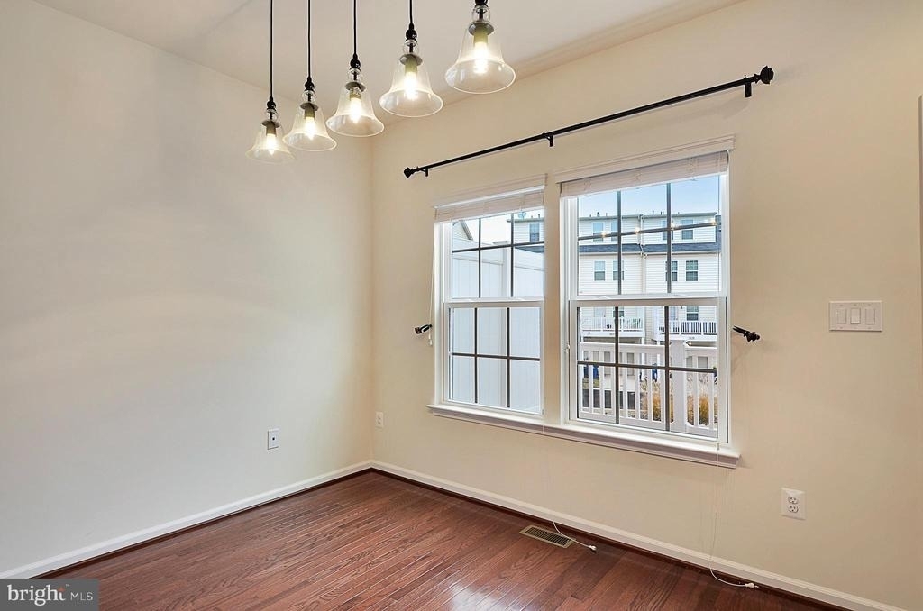 3650 Wright Terrace Ne - Photo 10