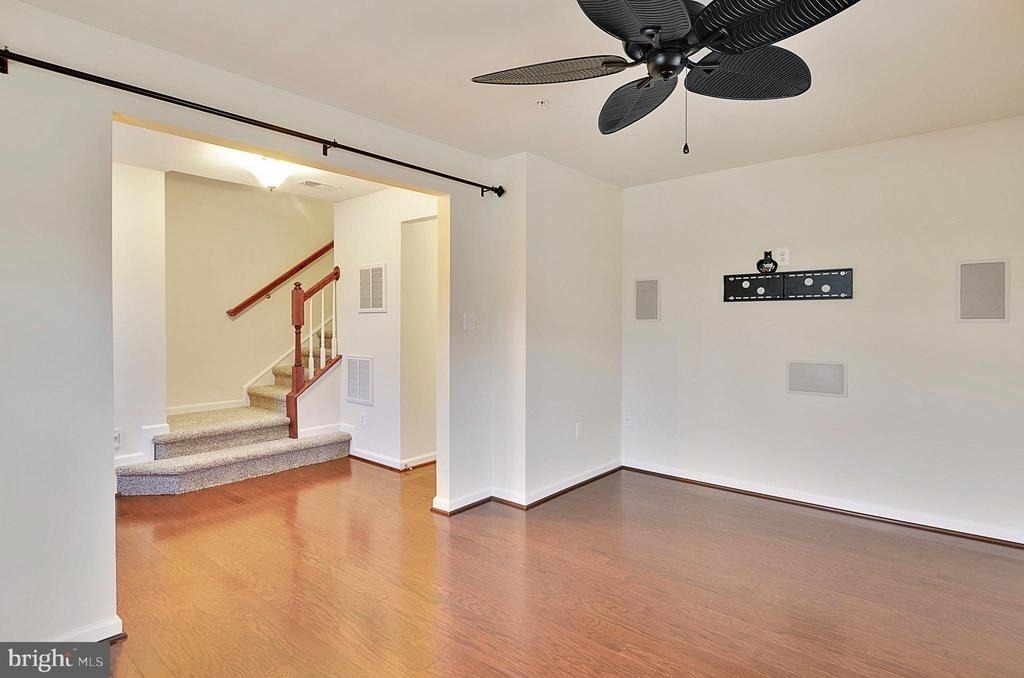 3650 Wright Terrace Ne - Photo 8