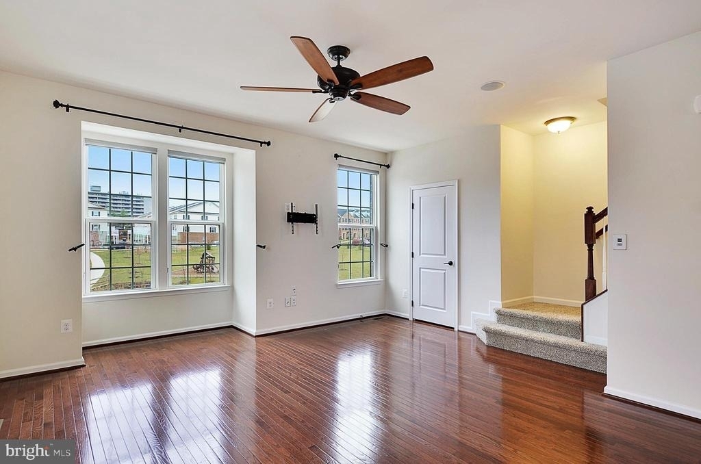 3650 Wright Terrace Ne - Photo 9