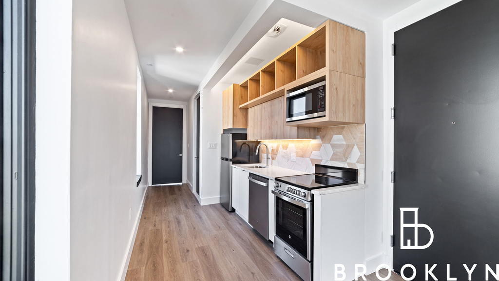 1286 New York Ave 11203 - Photo 7