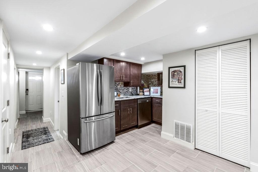 318 Todd Place Ne - Photo 28