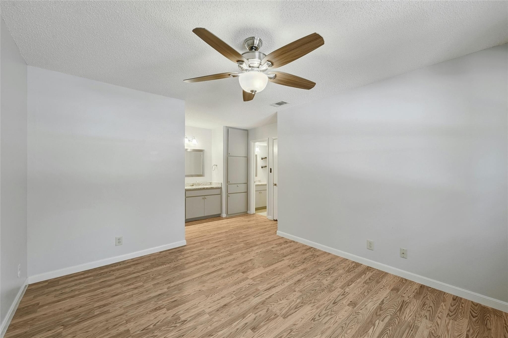 9226 Jollyville Rd - Photo 18