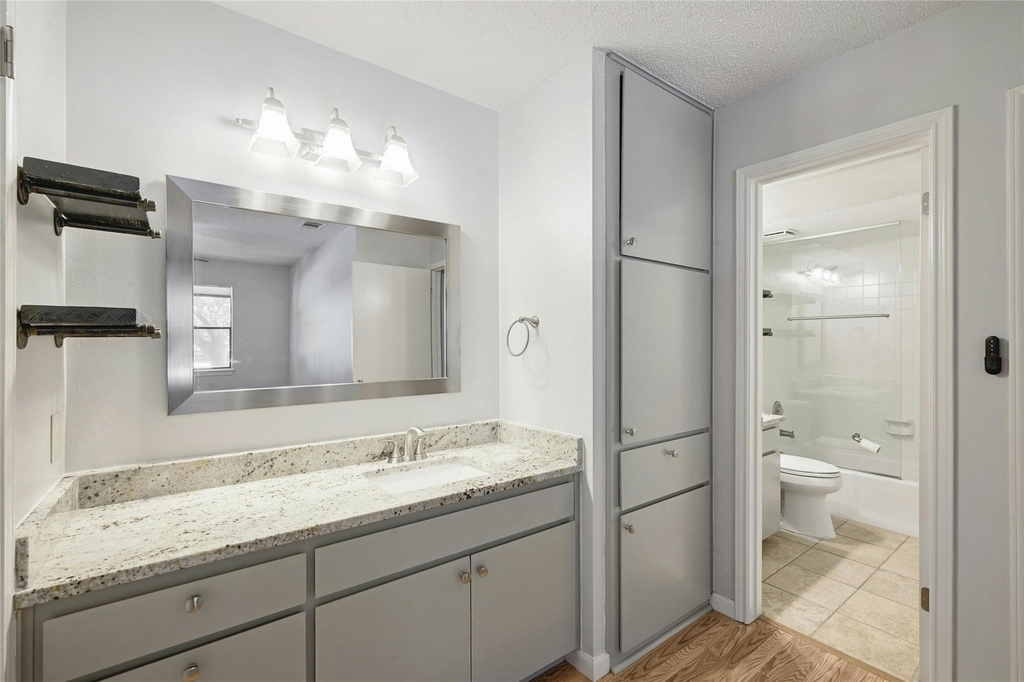 9226 Jollyville Rd - Photo 14