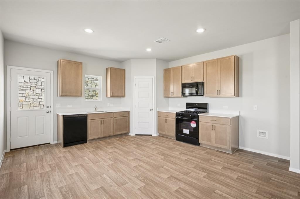 11905 Murano Dr - Photo 3