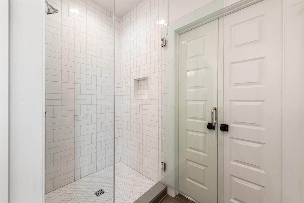 302 E 19.5 St - Photo 19