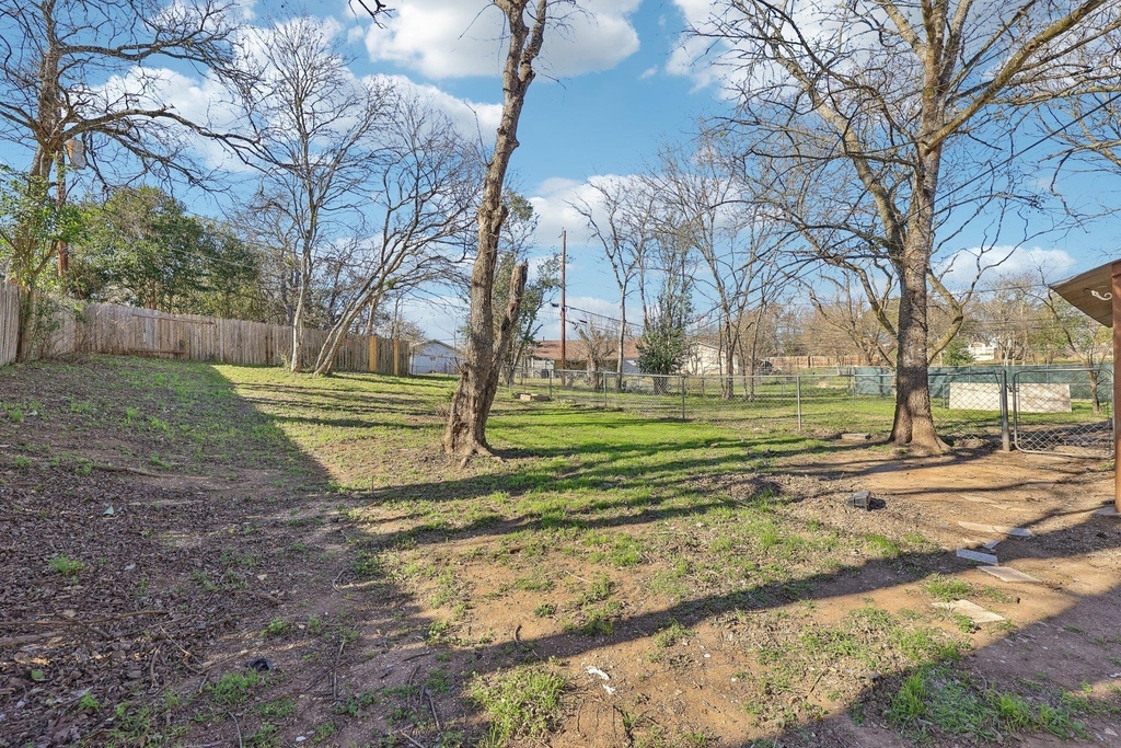 418 Sarah St - Photo 26