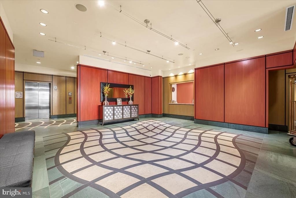 400 Massachusetts Avenue Nw - Photo 3
