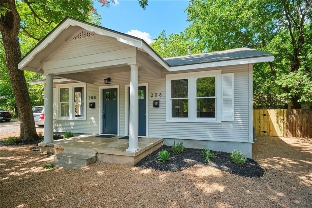 208 W 45th St - Photo 0