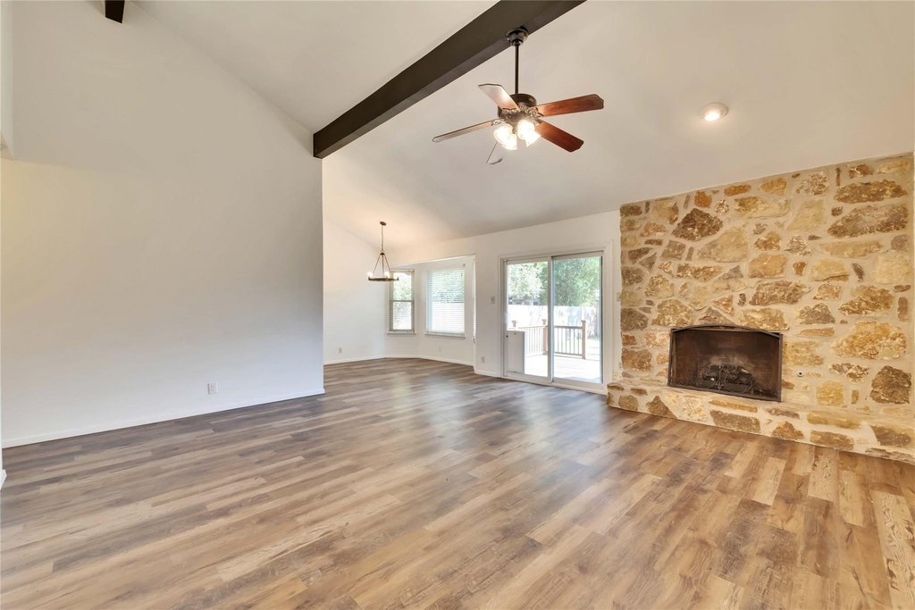 3411 Monument Dr - Photo 1