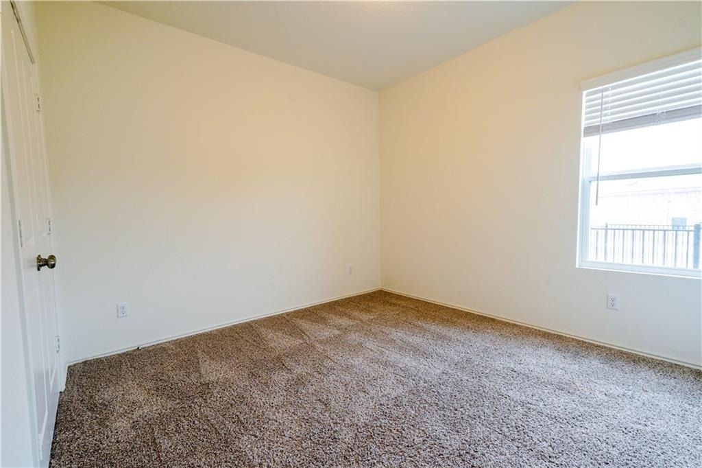 933 Wildrye Ct - Photo 6