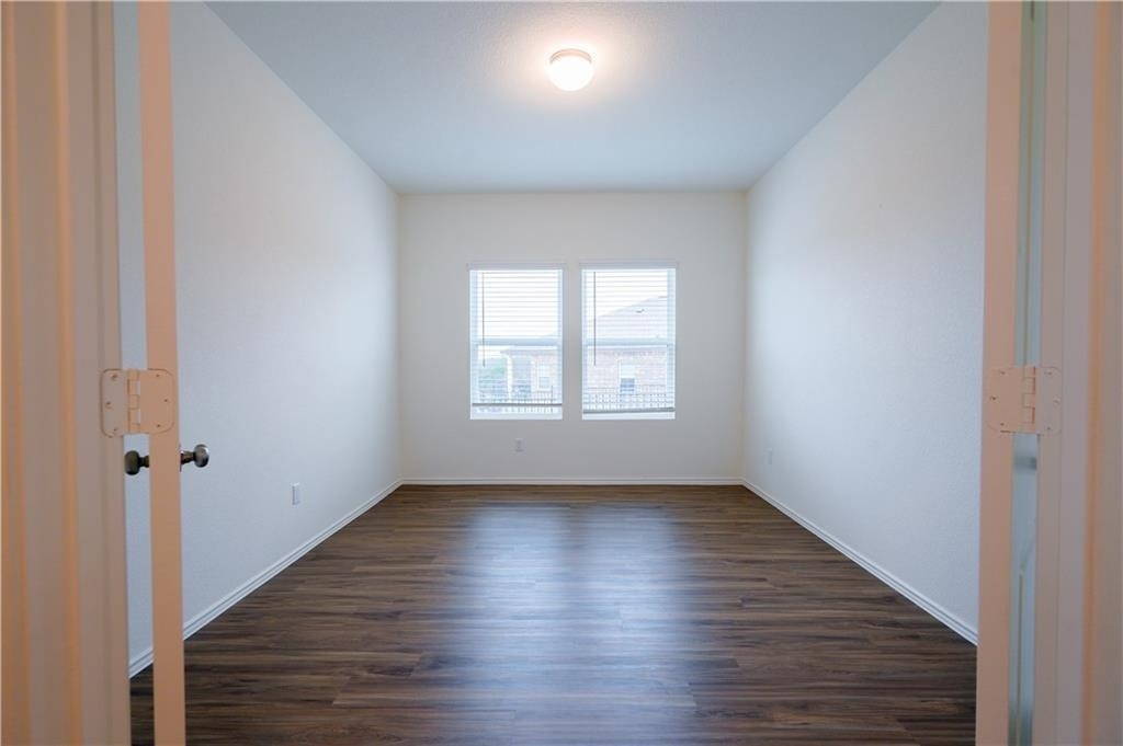 933 Wildrye Ct - Photo 8