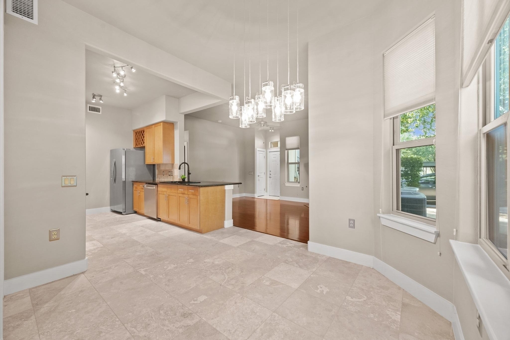 2216 Thornton Rd - Photo 11