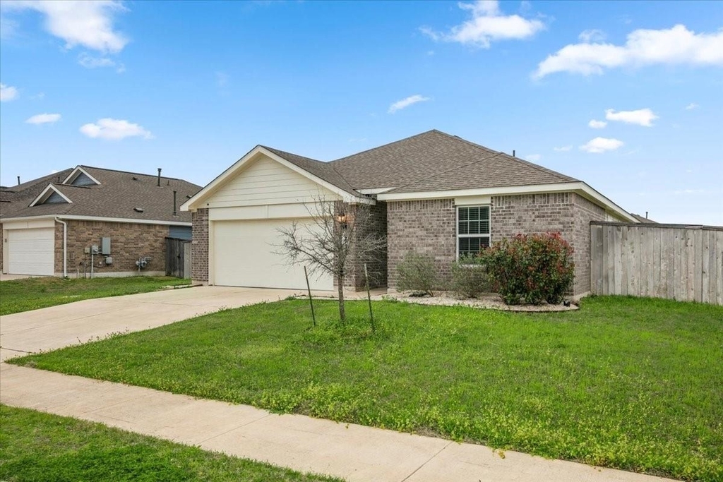 11817 Emerald Springs Ln - Photo 2