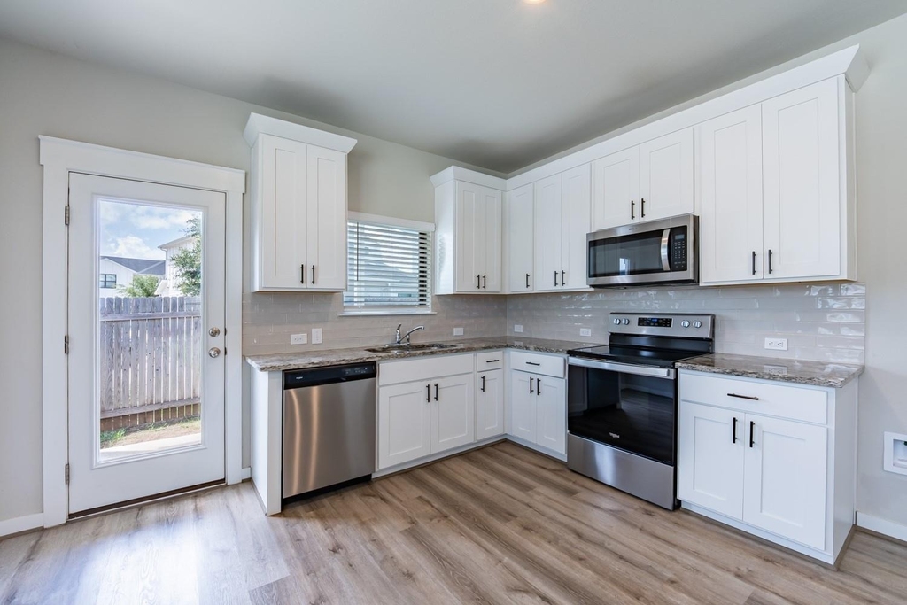 147a Waterside Rd - Photo 8