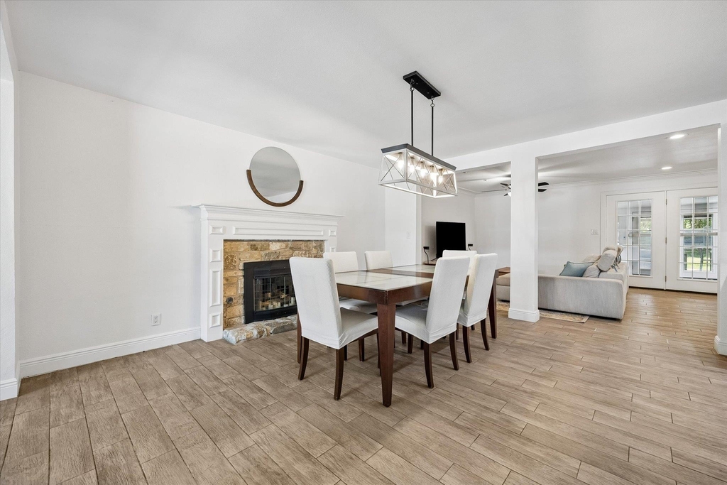 411 Ramble Ln - Photo 4