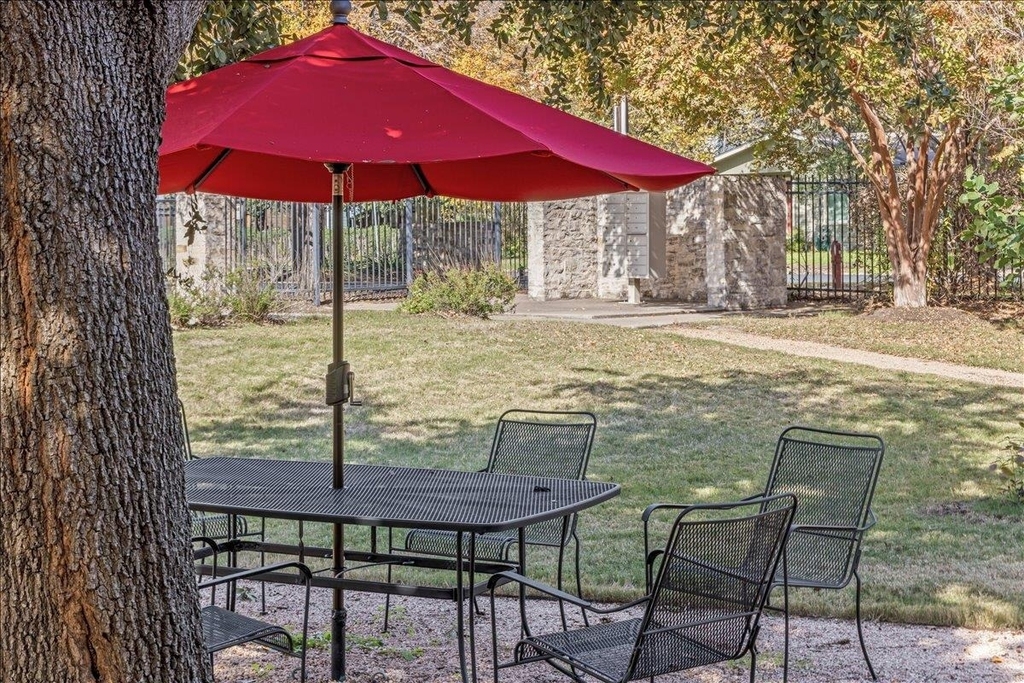 1601 Houston St - Photo 23