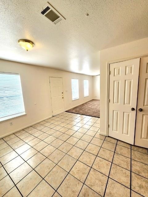 519 W Hutchison St - Photo 3