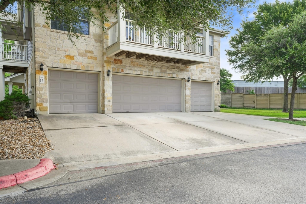 1900 Scofield Ridge Pkwy - Photo 27